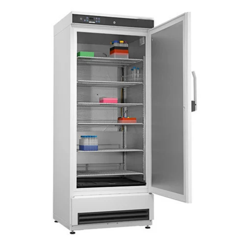 Laboratory Refrigerators & Freezers